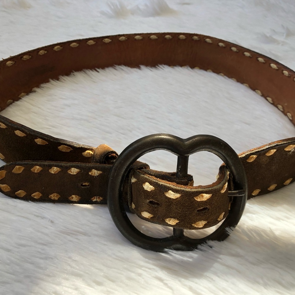 Adorable Vintage Thick Leather belt.
